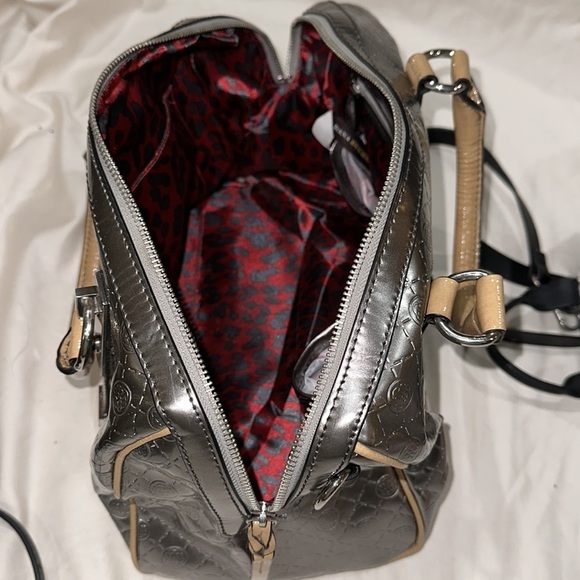 Dana Buchman gray silver satchel bag w/tan patent leather trim & handles - Picture 10 of 16